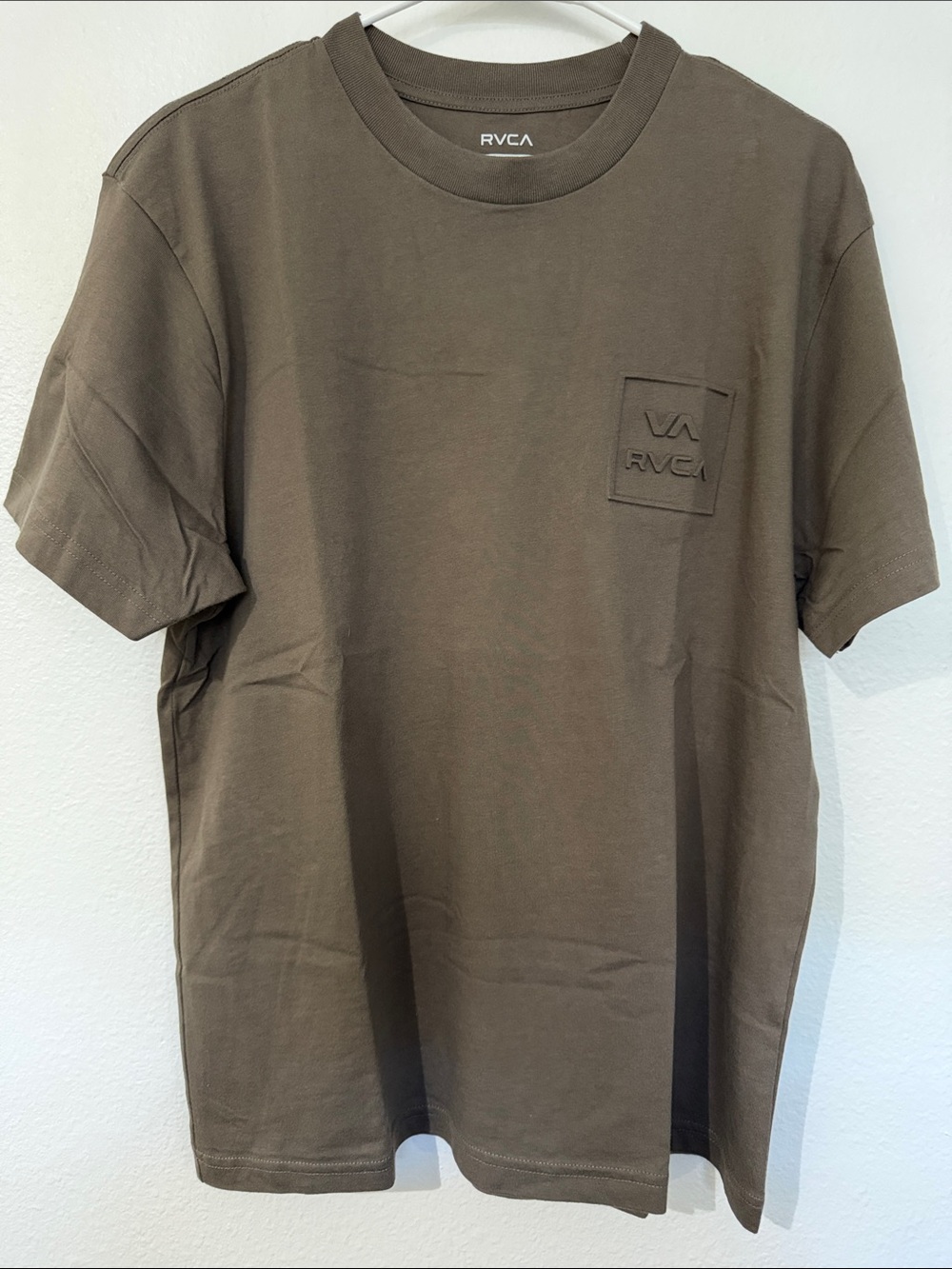 RVCA Men's Short Sleeve Tee in Olive Drab